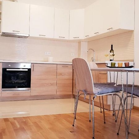 Apartman Lukana Banja Luka Esterno foto