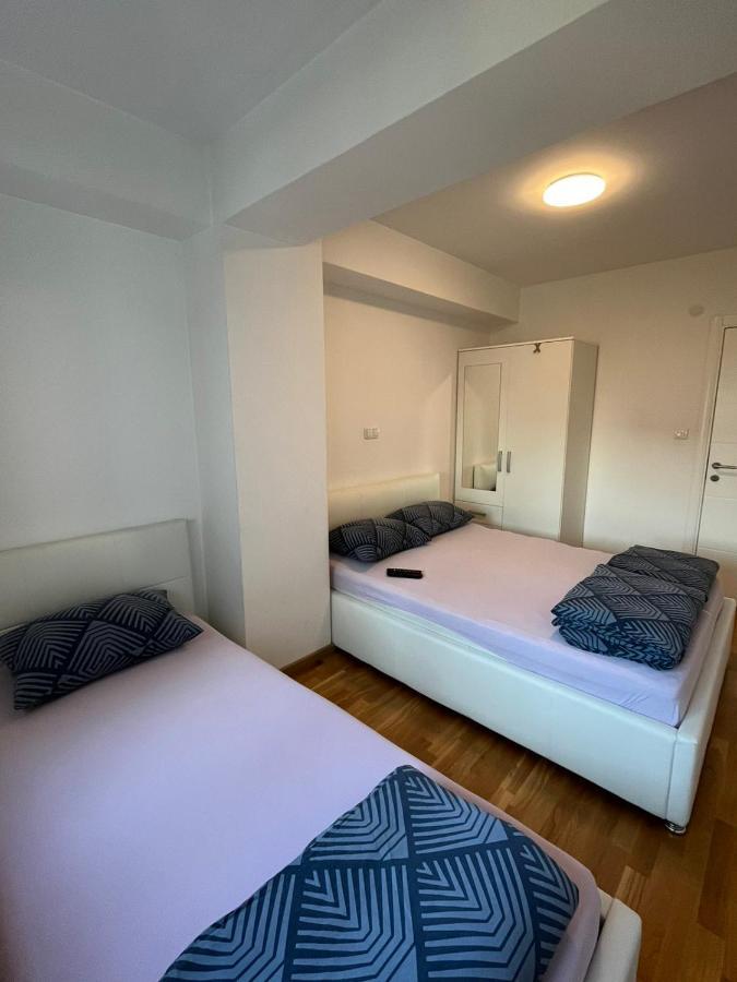 Apartman Lukana Banja Luka Esterno foto