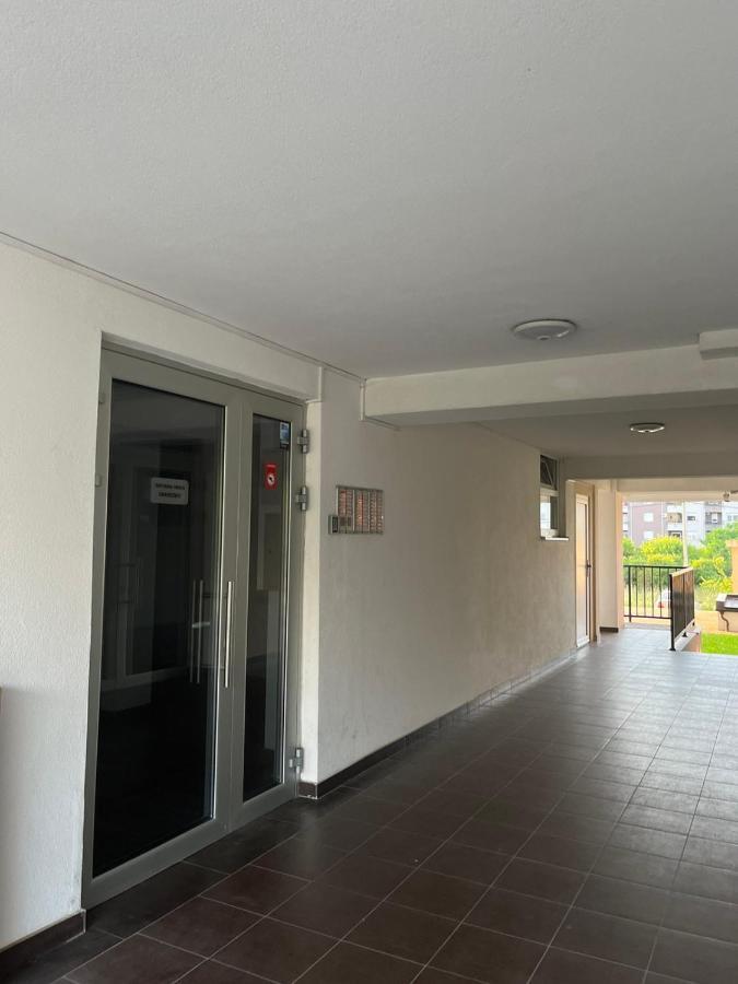 Apartman Lukana Banja Luka Esterno foto