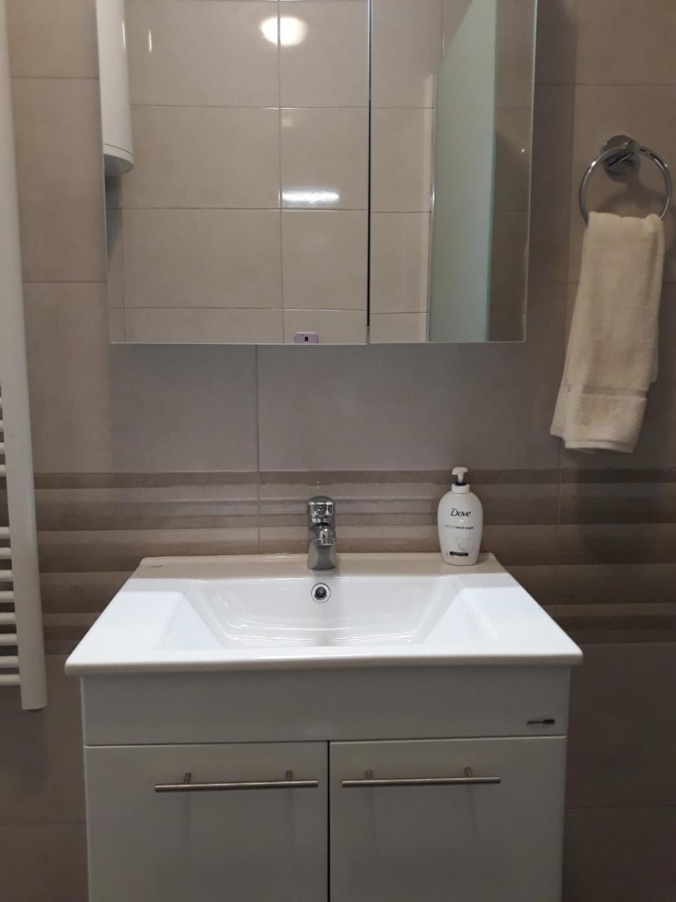 Apartman Lukana Banja Luka Esterno foto